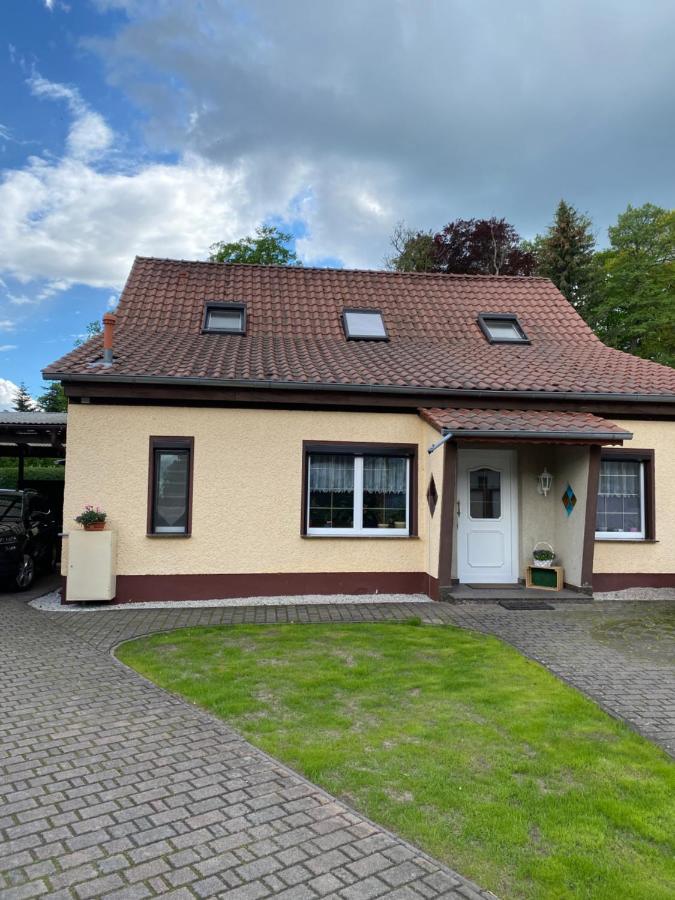 Ferienwohnung Zum Schloss Halbe Exterior photo